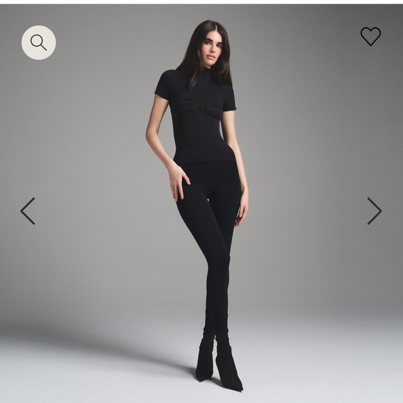 SKIMS seamless soft smoothing (eclipse - black) leggings - Picture 4 of 4